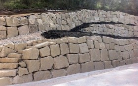 Residential B-Grade Sandstone Retaining Wall 