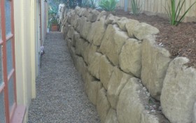 Difficult Access Residential B Grade Sandstone Retaining Wall 